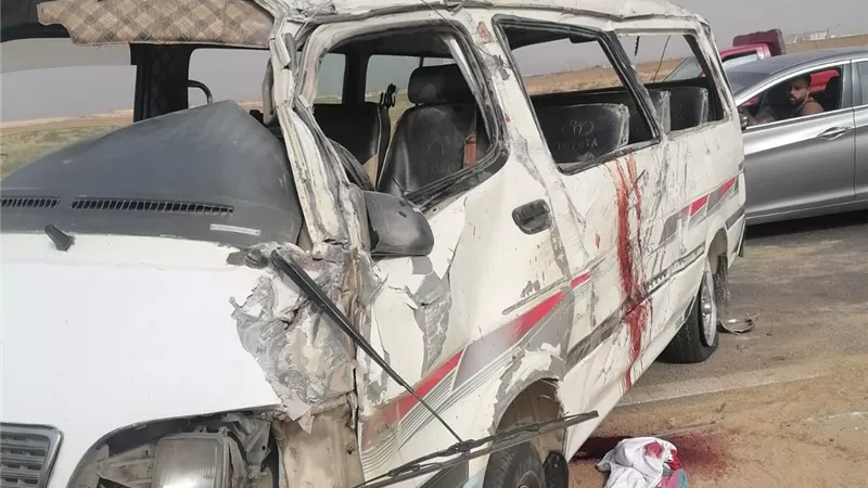 إصابة 12 شخصًا في انقلاب ميكروباص بطريق بلبيس الصحراوي بالشرقية