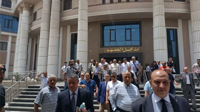 ستار العمل الأهلي يخفي بيزنس بالمليارات.. تفاصيل بلاغ ملاك 