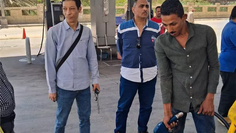 ضبط صيدلية مخالفة و10 آلاف عبوة مجهولة وتحرير 261 مخالفة بالمنيا