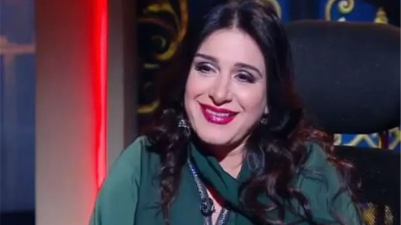 ميرنا وليد تكشف مفاجأة عن أغنية «حبيبي يا عاشق» لـمدحت صالح