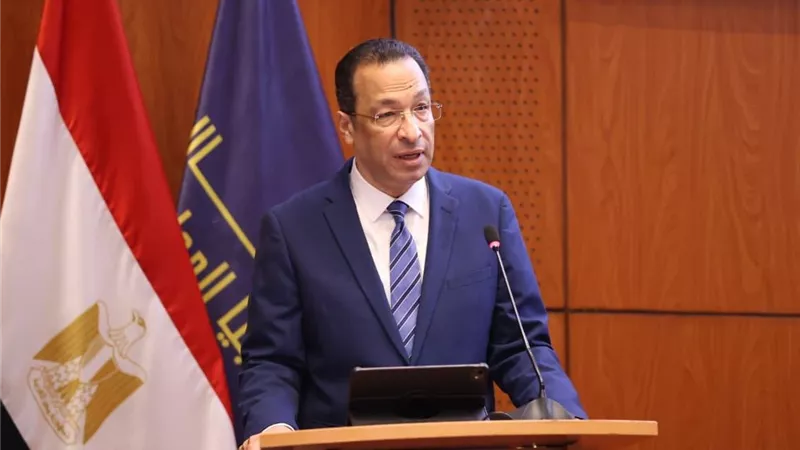 وزارة الاتصالات تطلق حملة لحماية الأطفال من مخاطر الفضاء الرقمي
