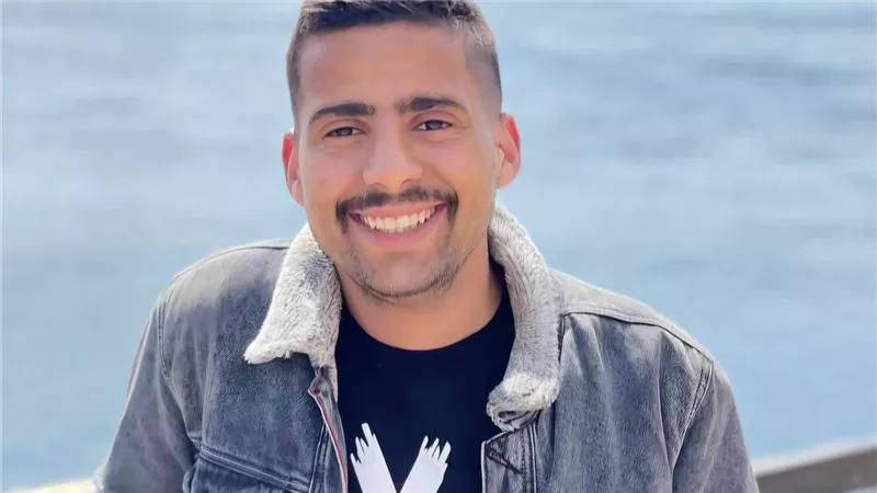 شهيد الغربة.. وفاة شاب من نجع حمادي بقنا خلال عمله بالإمارات