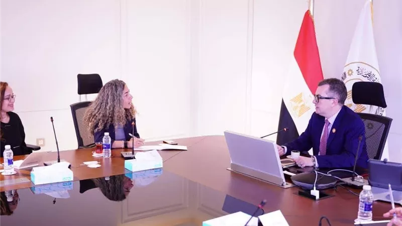 وزير التخطيط: الوزارة تضع تمكين الشباب كأولوية لخطط التنمية الاقتصادية