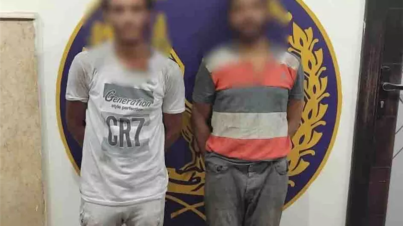 ضبط عاطلين حطما حاجزًا خرسانيًا وسرقا حديد تسليح في القليوبية