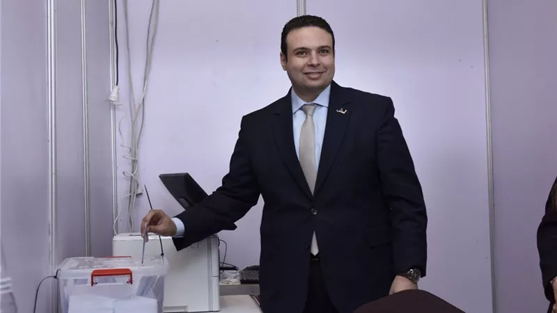 عبد المنعم إمام يفوز برئاسة حزب العدل لولاية ثانية بالتزكية في انتخابات 2026