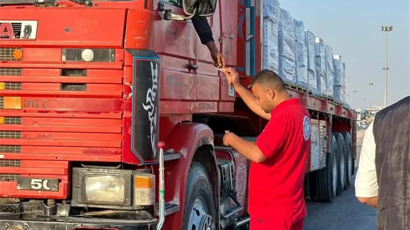 من رفح إلى غزة.. مصر تفتح أبواب الإغاثة بقافلة «زاد العزة 202»