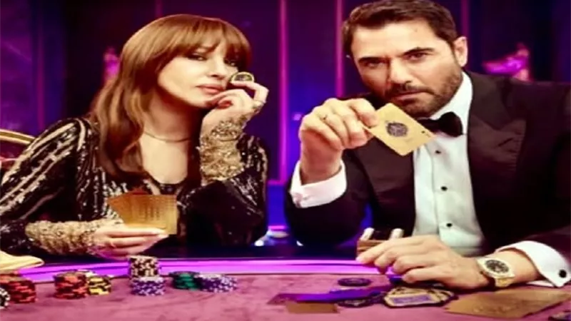 أحمد عز يشيد بمونيكا بيلوتشي: نجمة عالمية تتمتع بالتواضع والاحترافية