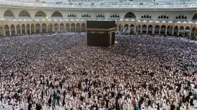 يوم الحج الأكبر.. الأوقاف توضح فضل يوم النحر وأبرز أعمال الحجاج