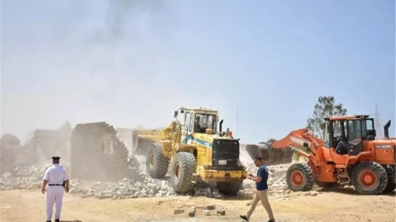 إزالة 755 تعديًا في البحيرة ضمن الموجة المكثفة لاسترداد أراضي الدولة