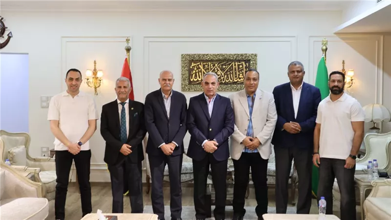 قرار حاسم لإنقاذ الدراويش.. لجنة الإسماعيلي تتراجع عن الاستقالة وتواصل المهمة