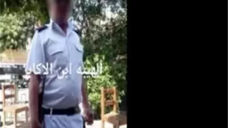 ادعى إنهاء إجراءات سيارة لذوي الهمم.. سقوط فرد شرطة سابق استولى على أموال مواطن