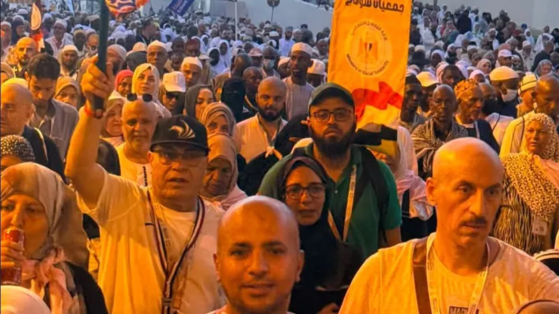 التضامن الاجتماعي: عودة أولي رحلات حج الجمعيات الأهلية للقاهرة من جدة الأحد المقبل