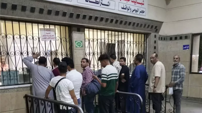 السكة الحديد تواصل ملحمة تشغيلية لتأمين عودة المواطنين بعد عطلة عيد الأضحى