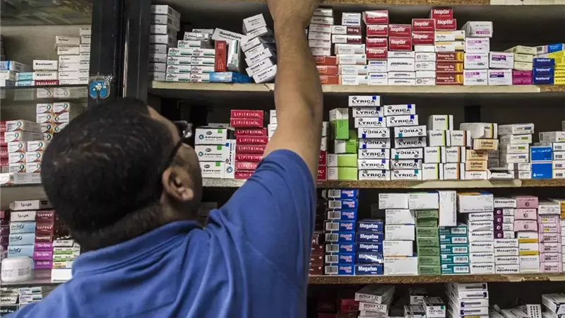 شعبة الأدوية تحسم الجدل: لا أزمة في أدوية الغدة والسوق مستقر والبدائل متوفرة