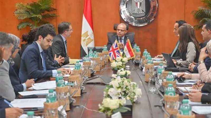 وزير الاستثمار: العلاقات المصرية البريطانية تشهد تطورًا ملحوظًا