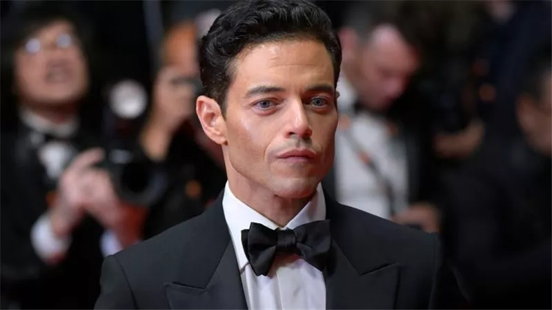 «لا يمثل مصر».. حملة انتقاد لـ رامي مالك بسبب فيلم الرجل الذي أحب