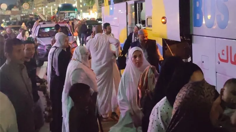 بالدموع والزغاريد.. الدقهلية تستقبل أول أفواج حجاج الجمعيات الأهلية لعام 2026