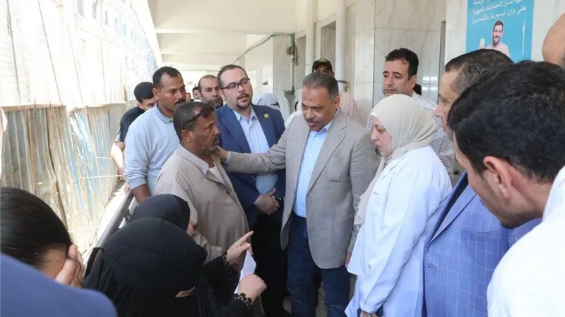 محافظ الشرقية يُفاجئ مستشفى أبو كبير ويوجّه بإجراء عملية جراحية مجانية لمواطن