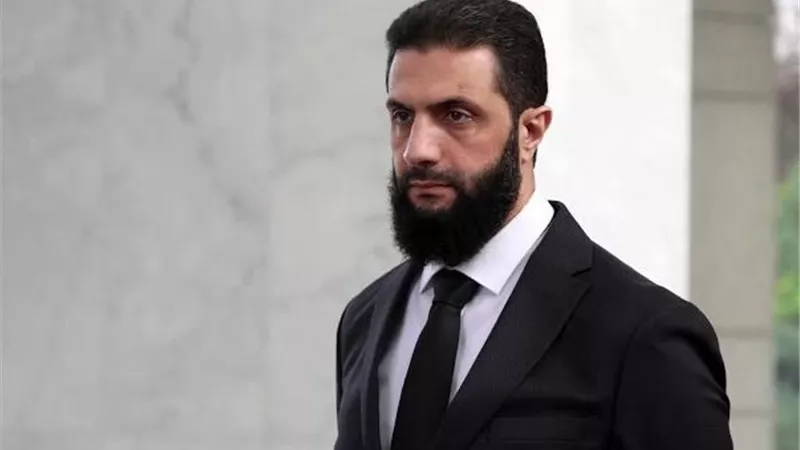 حقيقة محاولة اغتيال أحمد الشرع خلال زيارته إلى دير الزور.. تفاصيل 