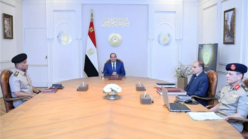 الرئيس السيسي يشدد على سرعة تنفيذ المراحل المختلفة للمشروعات القومية بجميع أنحاء الجمهورية