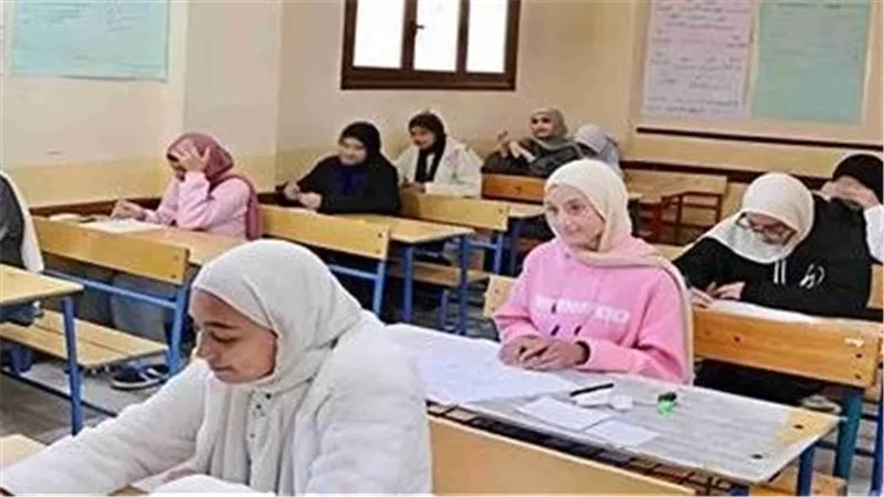 تداول امتحاني الدراسات والهندسة للشهادة الإعدادية 2026 بالقاهرة والقليوبية.. والتعليم تحقق
