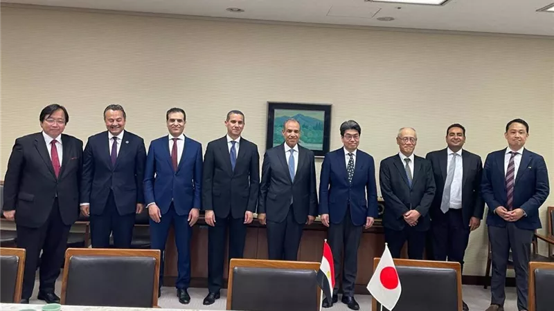 وزير الخارجية يلتقي محافظ البنك الياباني للتعاون الدولي