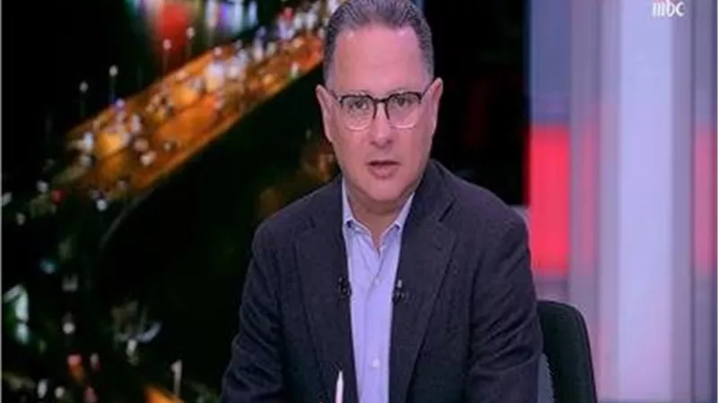  شريف عامر يكشف تفاصيل جديدة في واقعة أحد العاملين بإدارة تعليمية