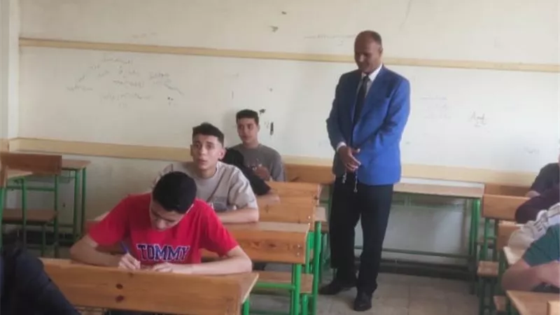 بالصور.. وكيل تعليم الدقهلية يجري جولة تفقدية لمتابعة امتحانات الشهادة الإعدادية بنبروه
