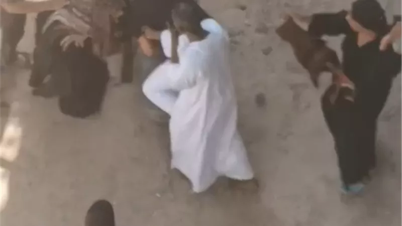 خلافات عائلية تتحول إلى كارثة.. شاب يهدد أقاربه بأنبوبة بوتاجاز في قنا