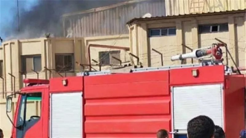 السيطرة على حريق محدود بمواسير الصرف الصحي في أبوقرقاص بالمنيا دون إصابات