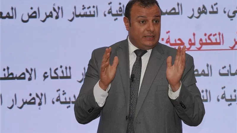 خبراء معهد التخطيط القومي يناقشون أدوات التحليل المهني للتقارير الاقتصادية الدولية