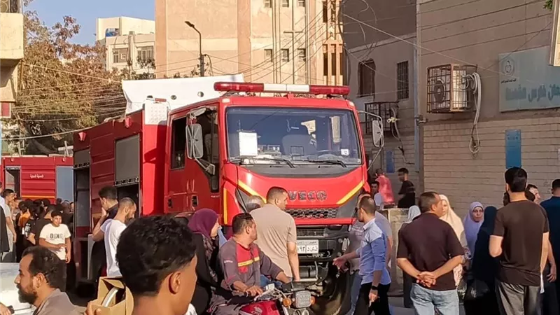 مصادر تكشف لـ «تفصيلة» أسباب حريق فرع التأمين الصحي في كيمان فارس 