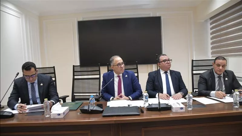 إسكان النواب يناقش تنظيم السوق العقاري ودعم التنمية والاستثمار في مصر