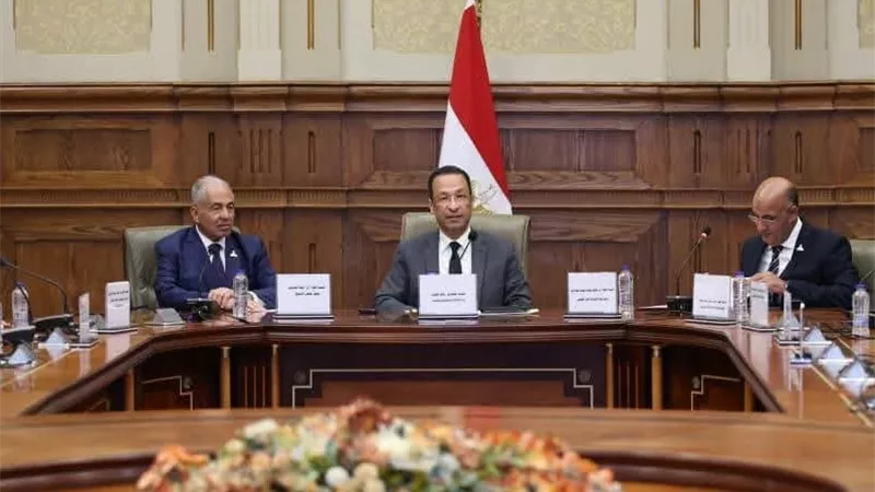 وزير الاتصالات يؤكد أهمية توظيف تقنيات الذكاء الاصطناعي بمجال الأمن السيبراني