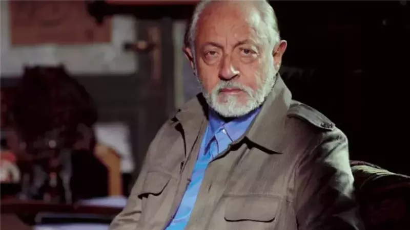 خاص| أشرف زكي يعلن موعد ومكان تشييع جثمان الفنان عبد العزيز مخيون 