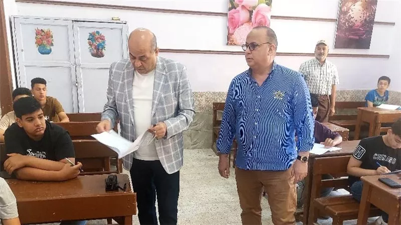 بالصور.. وكيل تعليم الدقهلية يجري جولة تفقدية بالمدارس لمتابعة امتحانات الشهادة الإعدادية 