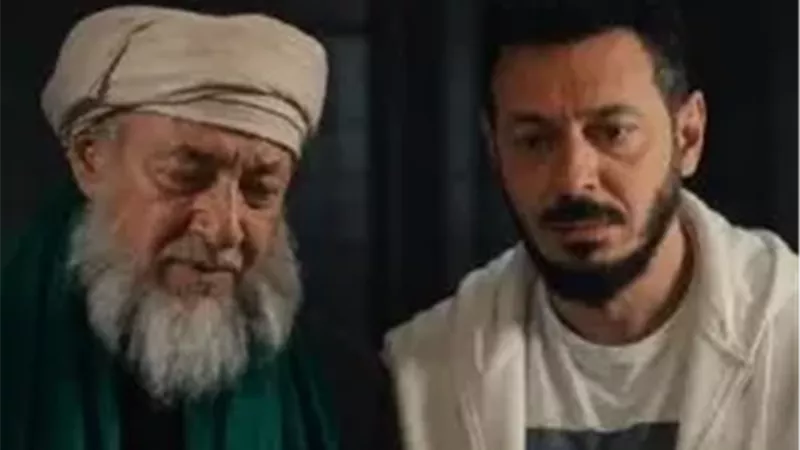 برسالة مؤثرة.. مصطفى شعبان وحنان مطاوع ينعيان الفنان الراحل عبد العزيز مخيون