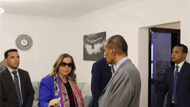 مي عبد الحميد تستقبل الرئيس الإريتري.. وتقدم شرحًا وافيًا عن المبادرة الرئاسية «سكن لكل المصريين»