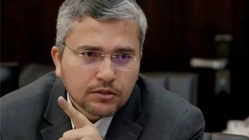 رضائي: مساحة الأراضي الإيرانية ربما تزداد في الحرب المقبلة