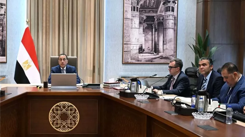 رئيس الوزراء يستعرض خطوات إعداد البرنامج التنفيذي الوطني لدعم ريادة الأعمال والابتكار