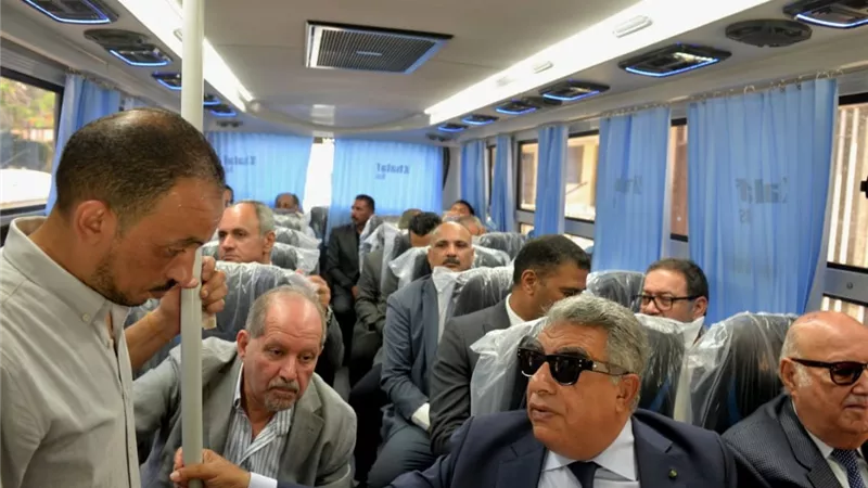 محافظ الدقهلية يدشن منظومة «مواصلات المنصورة» بإطلاق 10 أتوبيسات جديدة