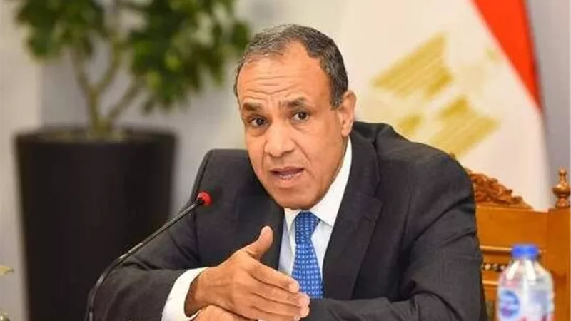 وزير الخارجية يبحث مع رئيس مفوضية الاتحاد الإفريقي أطر تعزيز العمل المشترك