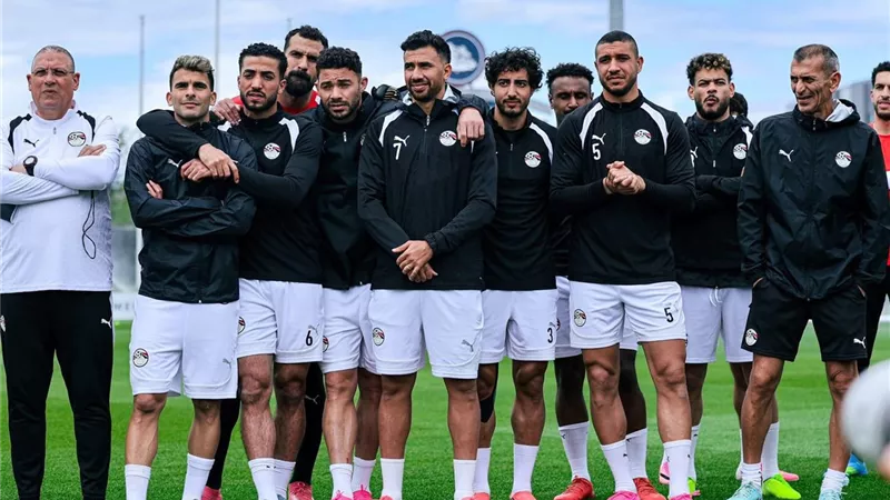 بعثة منتخب مصر تغادر إلى كندا استعداداً لمواجهة نيوزيلندا