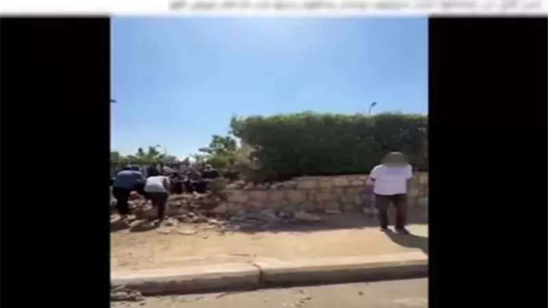 محاضر ومشاجرة وإصابة سيدة.. بوابة جديدة تشعل خلافات داخل كومباوند بالتجمع الخامس