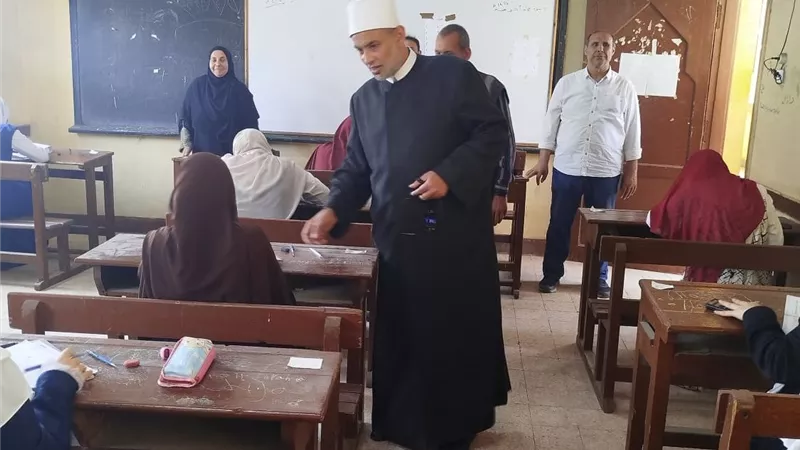 طلاب الشهادة الثانوية الأزهرية بالدقهلية يؤدون اليوم امتحان اللغة الإنجليزية