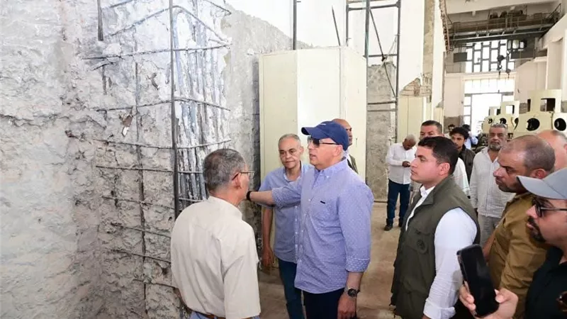 وزير الرى يتفقد حالة الري والمحطات بالاسكندرية  خلال فترة الصيف