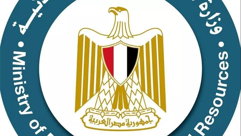 «البترول» تصدر بيانًا بشأن سقوط صخرة داخل أحد الأنفاق تحت سطح الأرض