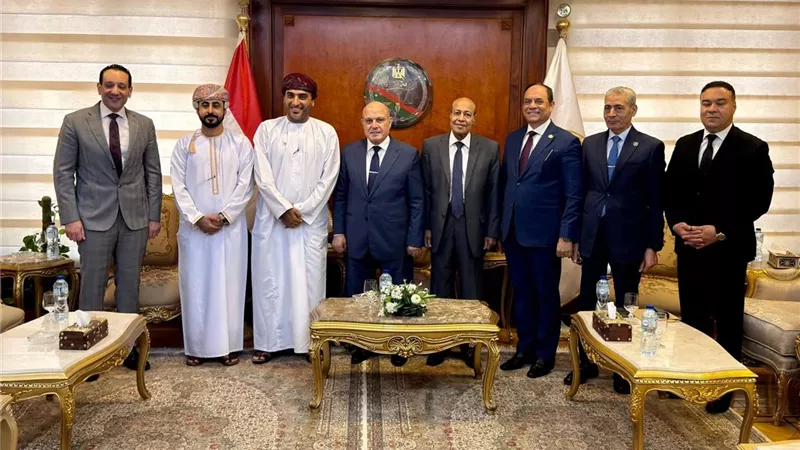 رئيس النيابة الإدارية يستقبل وفدًا من دولة عمان لبحث تعزيز التعاون في مجالات الرقابة ومكافحة الفساد