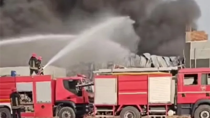 إصابة شخصين في حريق شقة سكنية بالعاشر من رمضان