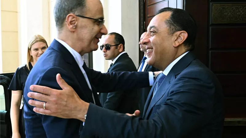 رئيس الوزراء يفتتح فعاليات النسخة الخامسة من المعرض والمؤتمر الطبي الإفريقي